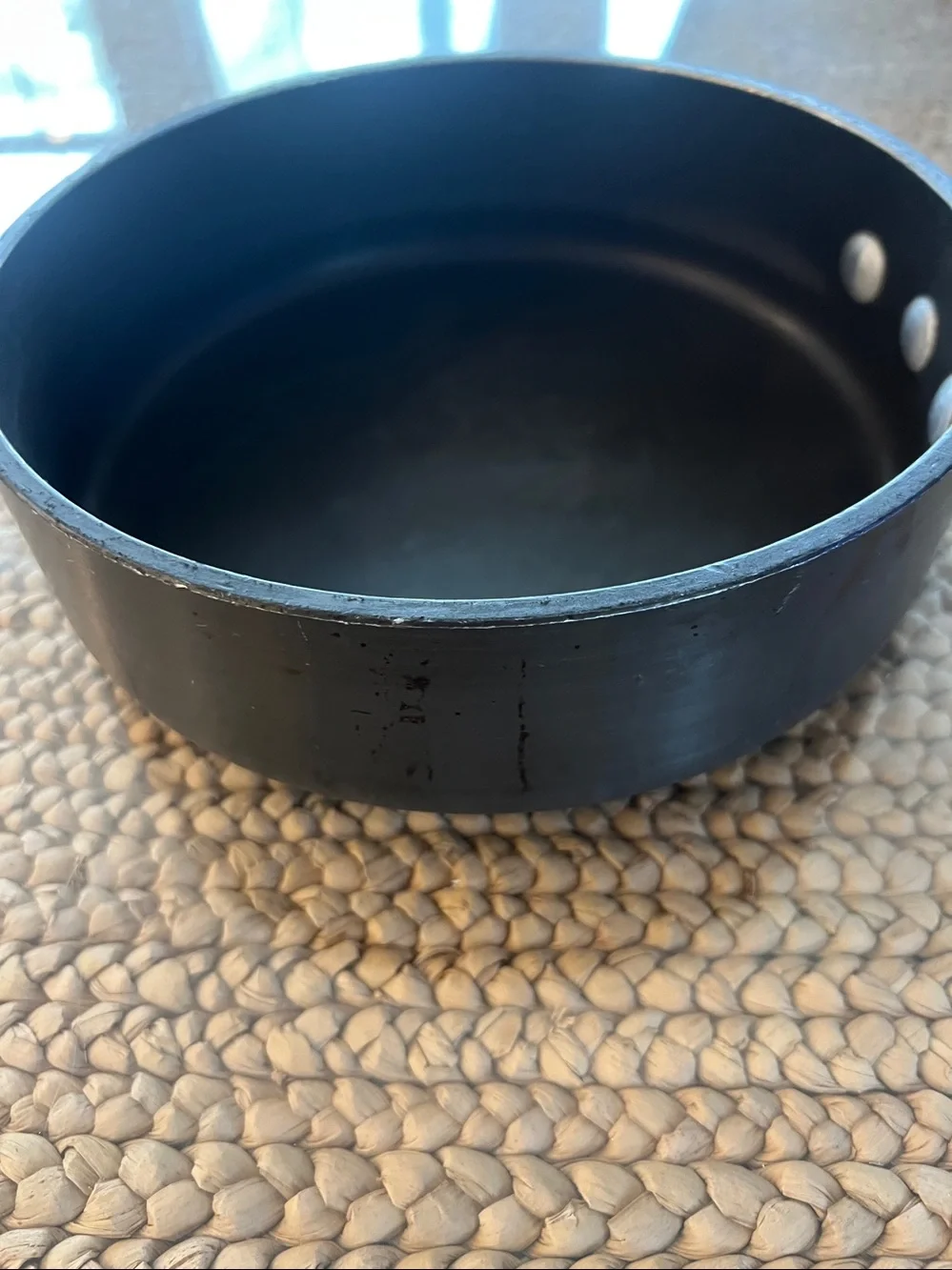 Calphalon Commercial 2 QT Sauce Pan With Lid - Picture 8 of 10